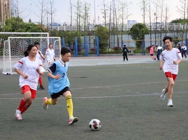 白塔中学第九届“白塔杯”校园足球比赛落下帷幕