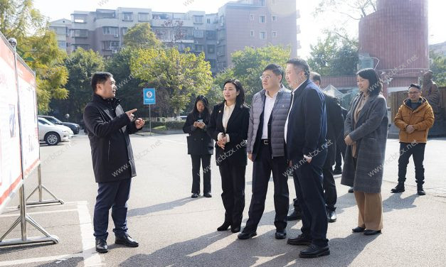 四川省教育厅副厅长崔昌宏到白塔中学调研