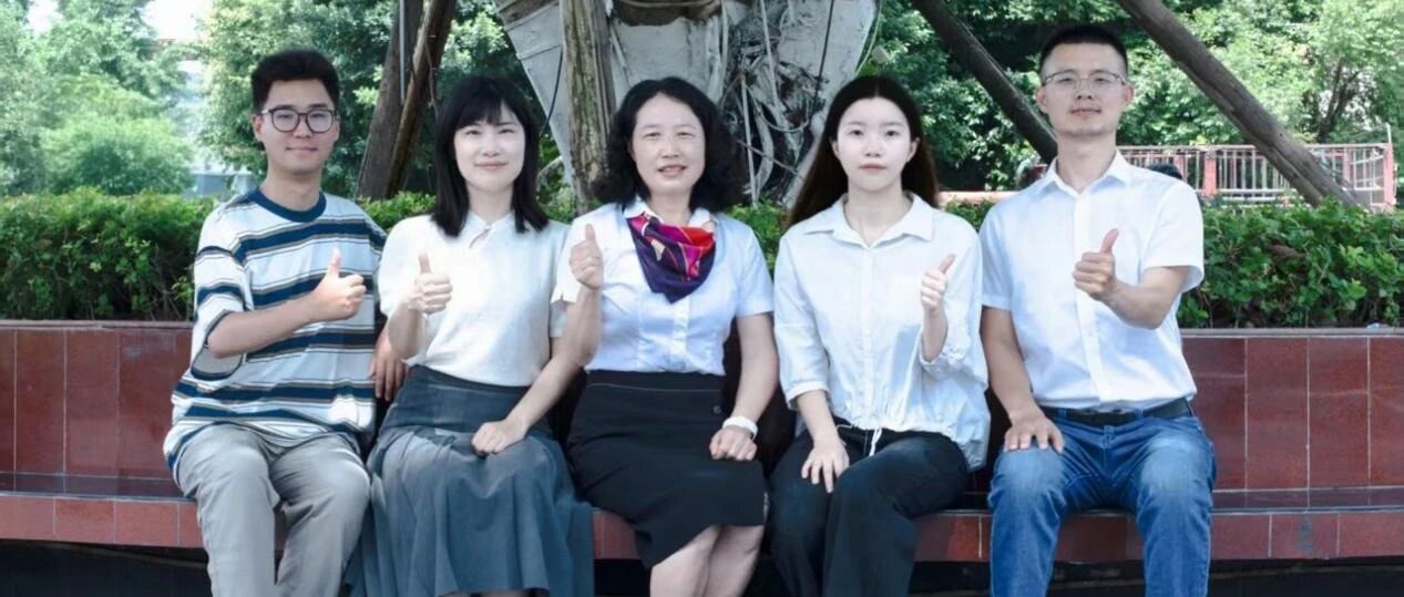 嘉陵江畔，白塔之下‖南充市白塔中学初 2026 级历史教研组风采